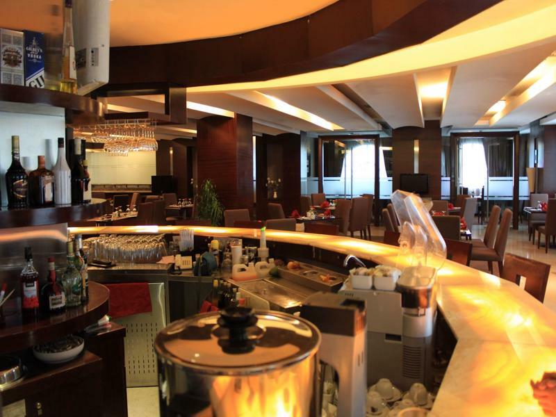 President Executive Club Otel Cikarang Dış mekan fotoğraf